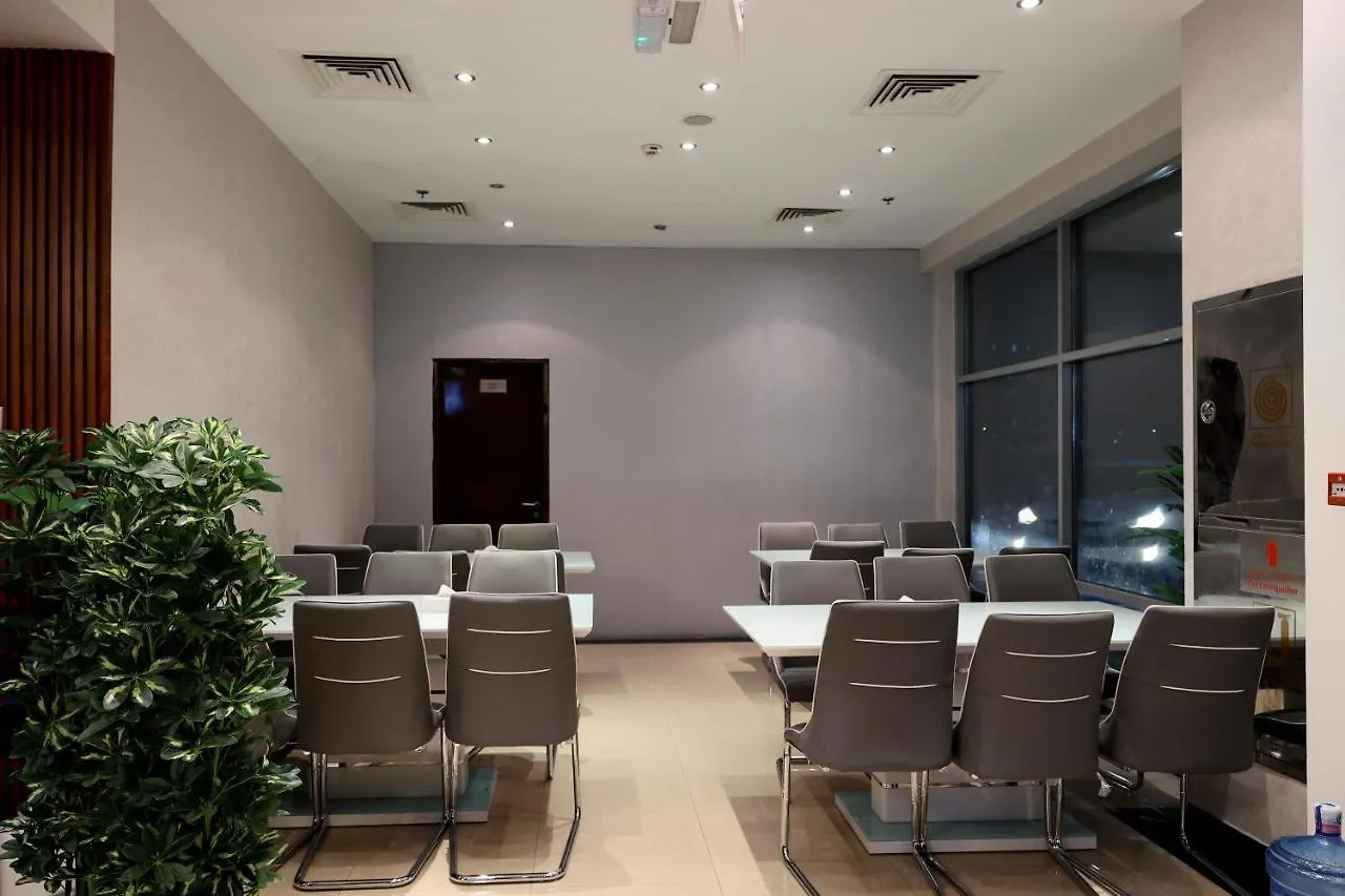 Mra Grand Hotel Dubai
